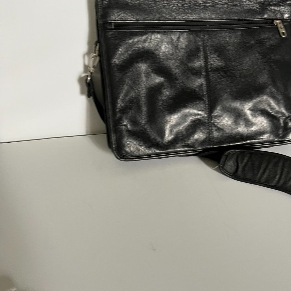 Samsonite Leather Briefcase - Picture 2 of 6